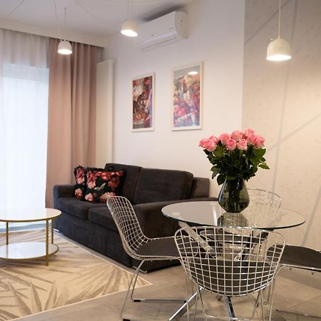 Mennica Residence Patronus Apartments Варшава Экстерьер фото