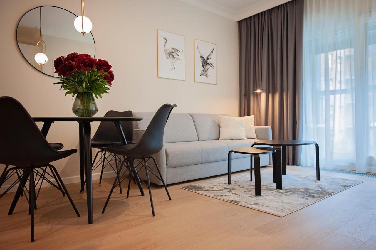Mennica Residence Patronus Apartments Варшава Экстерьер фото
