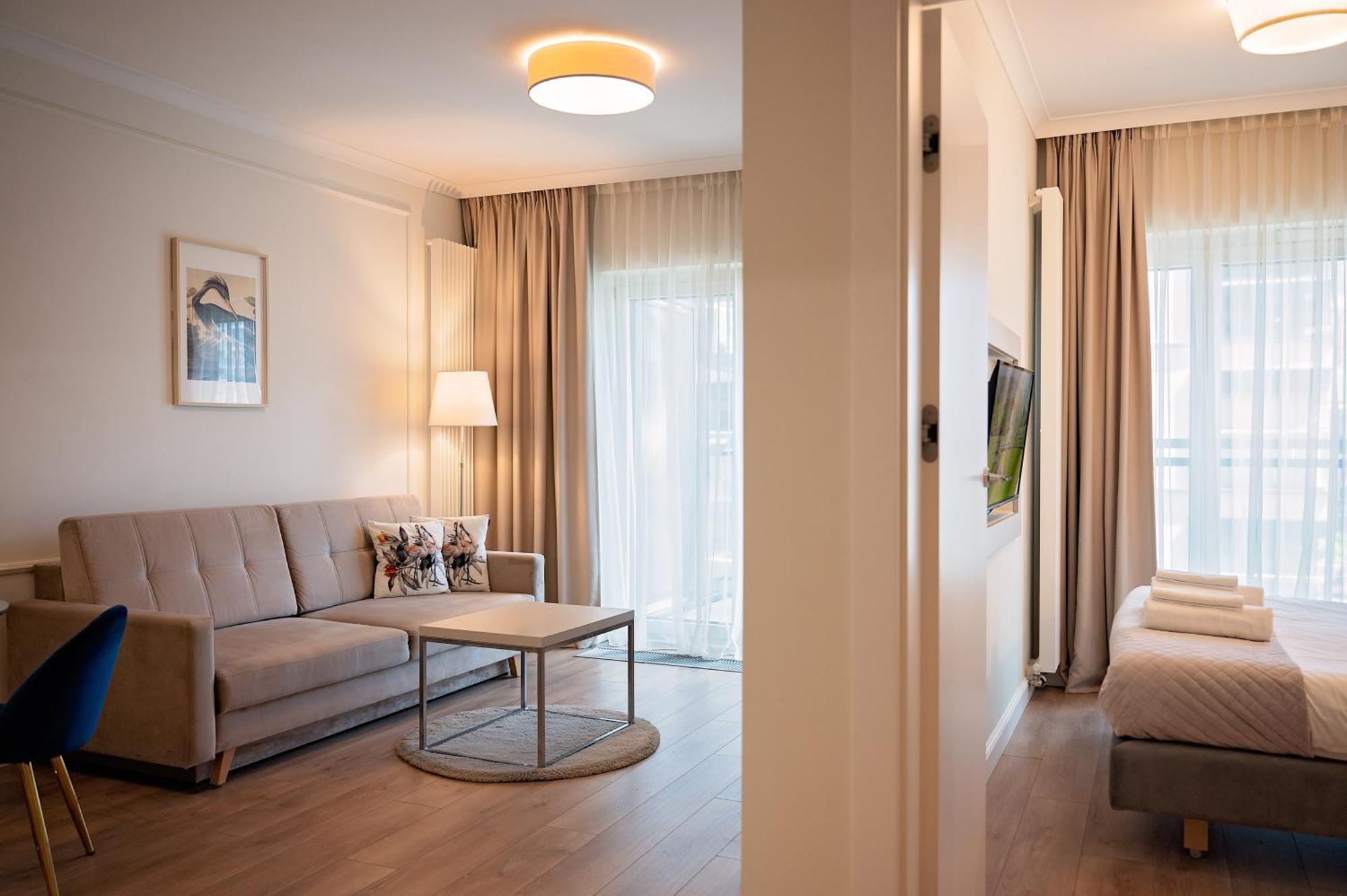 Mennica Residence Patronus Apartments Варшава Экстерьер фото
