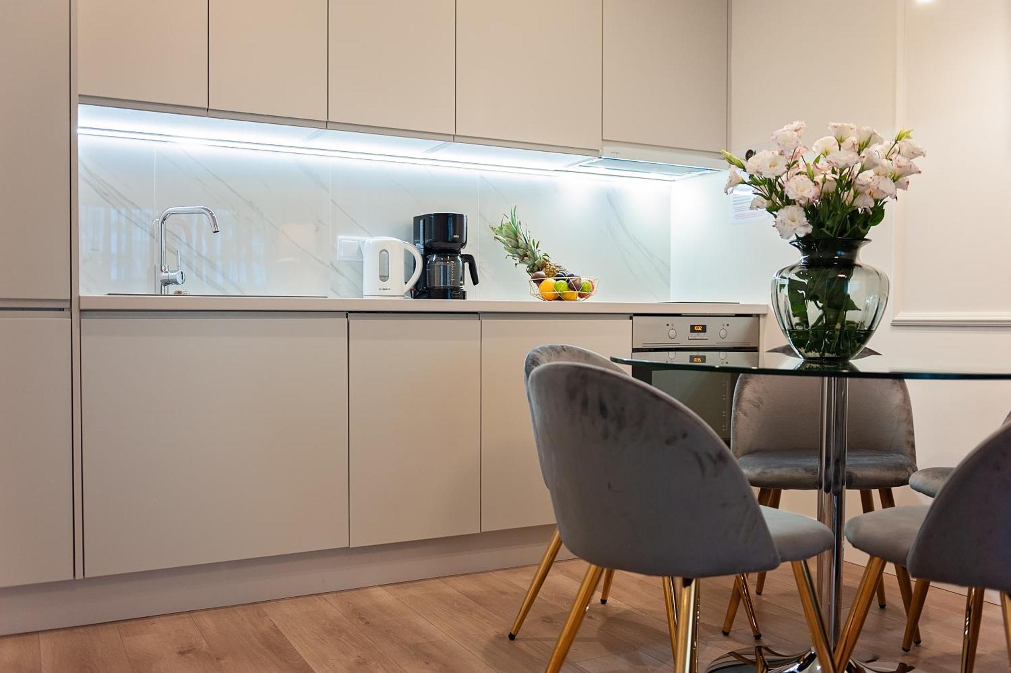 Mennica Residence Patronus Apartments Варшава Экстерьер фото