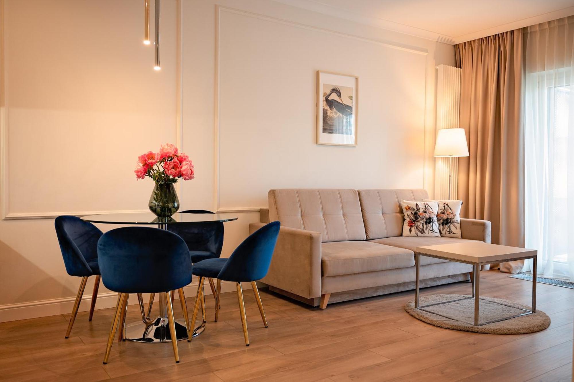 Mennica Residence Patronus Apartments Варшава Экстерьер фото